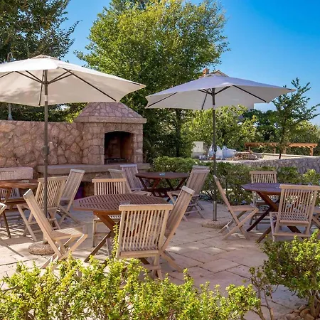 Apartment In Silo/insel Krk 13479