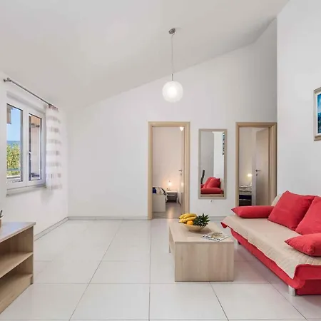 Apartment In Silo/insel Krk 13479 *